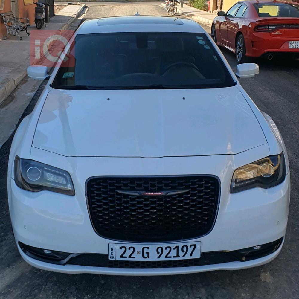 كرايسلر 300